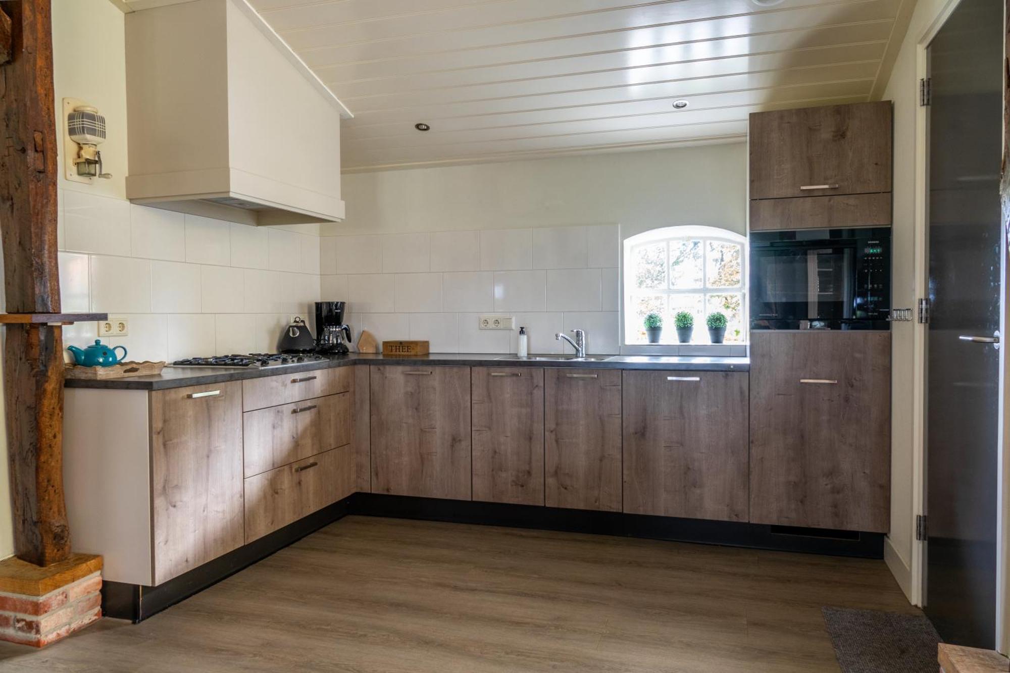 Erve Fakkert Bed and Breakfast Rossum  Eksteriør billede